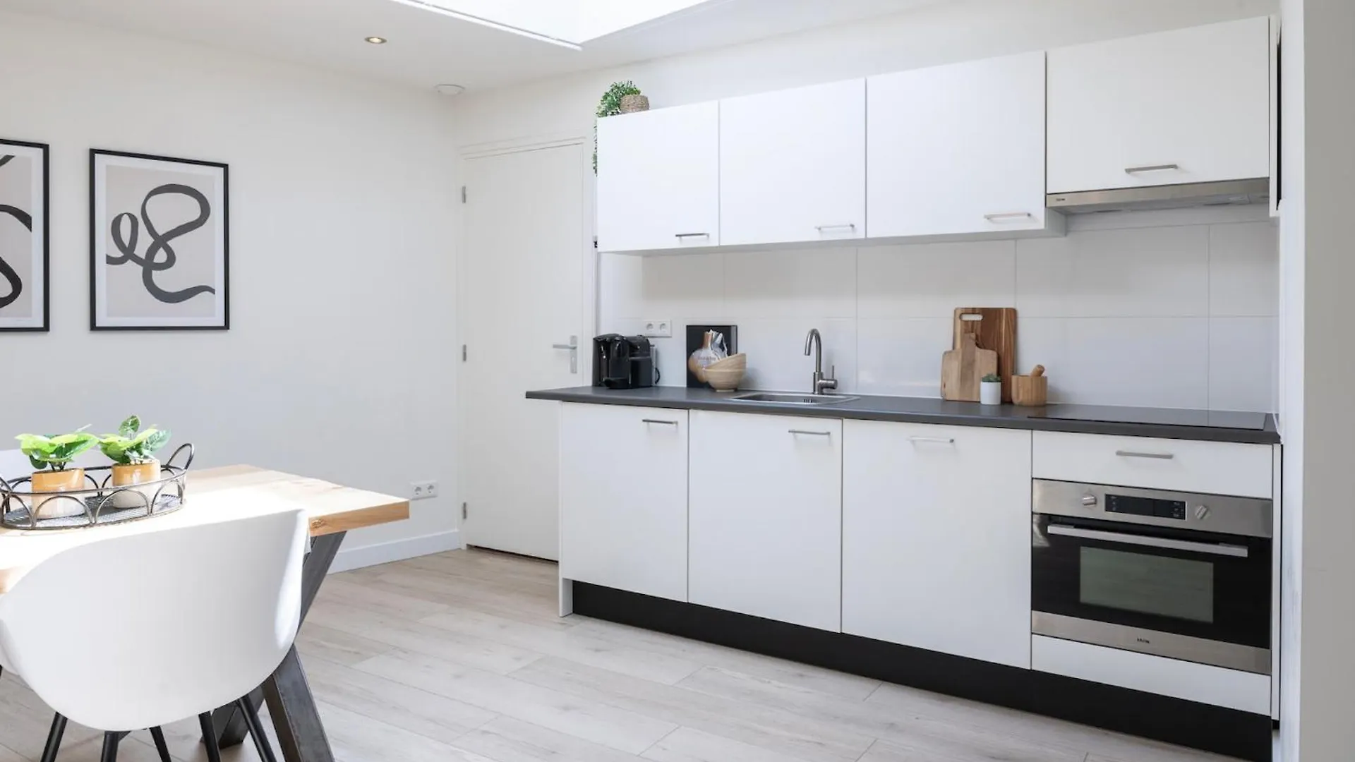 Child-Friendly With Equipped Kitchen, Gerard Villa Eindhove 0*,  Hollandia
